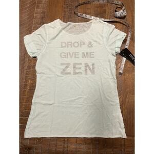 Steve Madden Active ‘Drop & Give Me Zen’ t-shirt NWT Size Extra Small